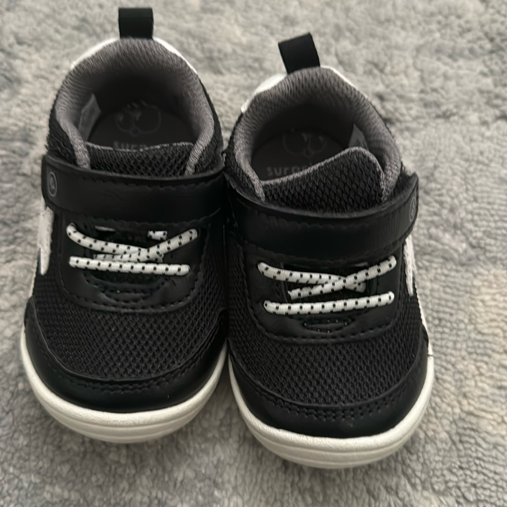 Baby shoes